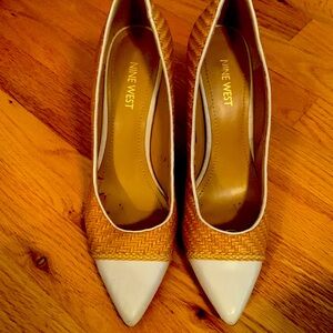 Gently used, NINE WEST Tan Basket Weave Heels 🤍
